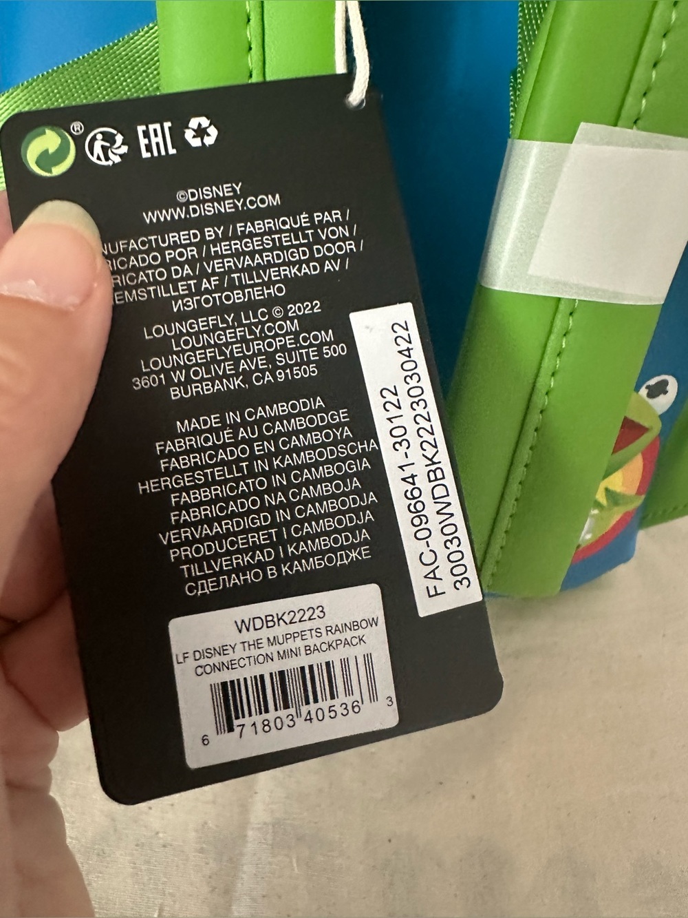Loungefly Exclusive Muppets Rainbow Connections Mini Backpack & Wallet - Picture 9 of 13